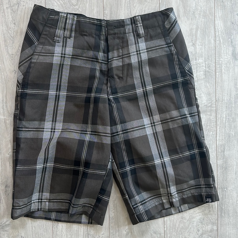Brown plaid shorts. Size 29